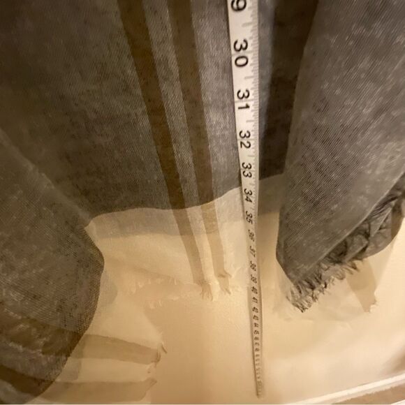 Tan beige gray plaid gauze semi sheer lightweight muslin scarf wrap 80x32 - Picture 7 of 8